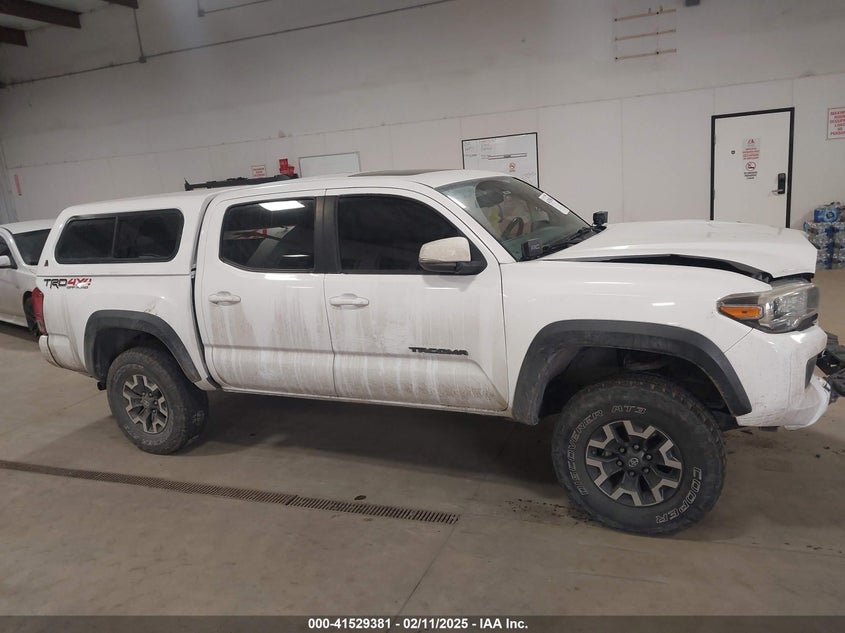 2017 TOYOTA TACOMA VIN: 3TMCZ5AN8HM076584