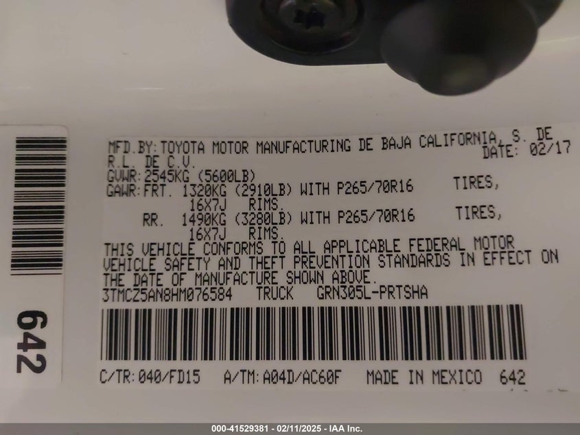 2017 TOYOTA TACOMA VIN: 3TMCZ5AN8HM076584