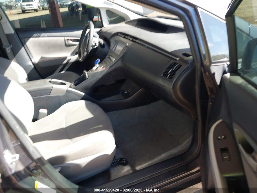 2014 TOYOTA PRIUS VIN: JTDKN3DU6E1757897