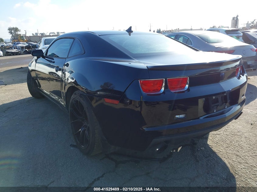 2011 CHEVROLET CAMARO VIN: 2G1FA1ED6B9168557
