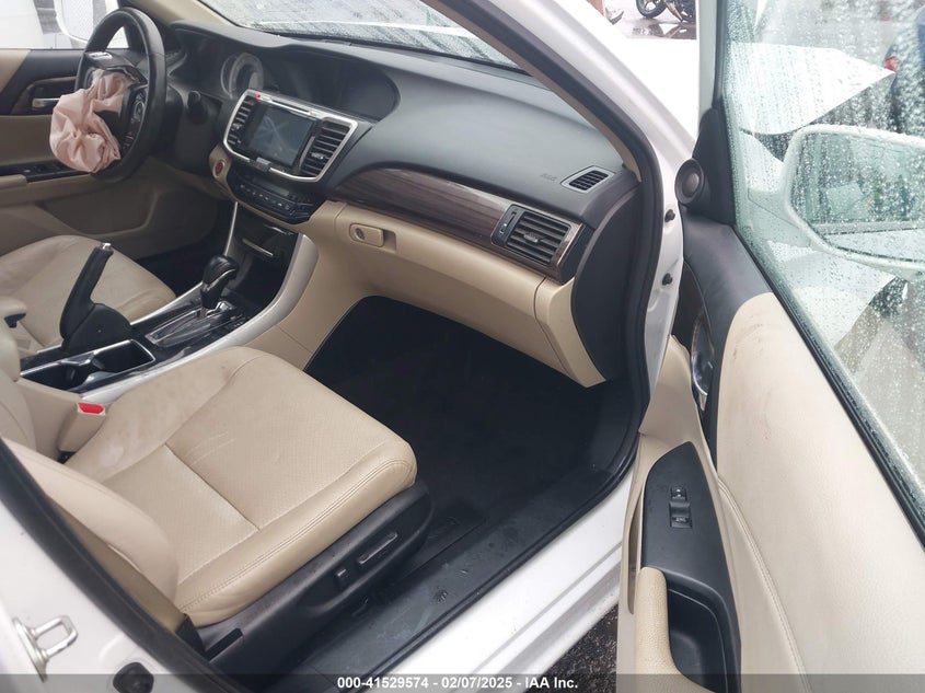 2016 HONDA ACCORD VIN: 1HGCR3F08GA034978