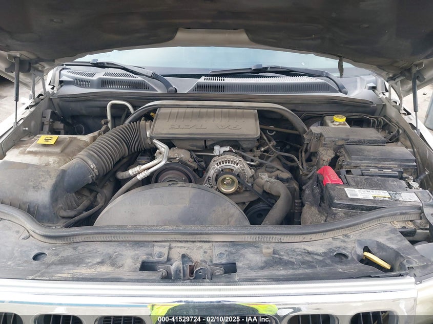 2008 Jeep Commander Sport VIN: 1J8HH48K28C155497 Lot: 41529724