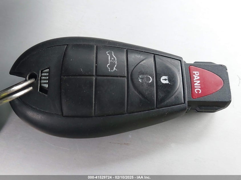 2008 Jeep Commander Sport VIN: 1J8HH48K28C155497 Lot: 41529724