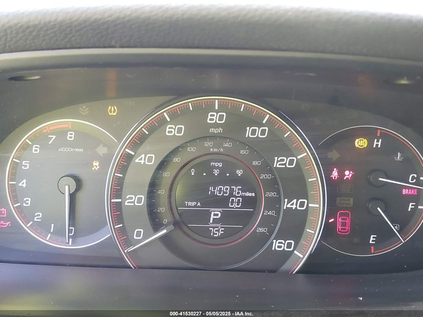 2015 HONDA ACCORD VIN: 1HGCR2F55FA065223