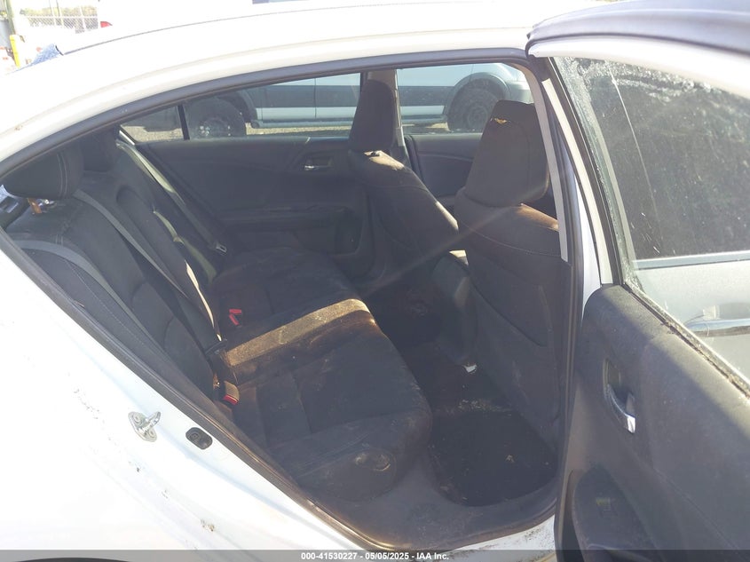 2015 HONDA ACCORD VIN: 1HGCR2F55FA065223