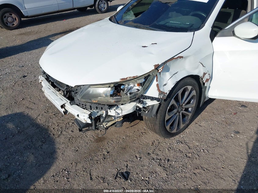 2015 HONDA ACCORD VIN: 1HGCR2F55FA065223