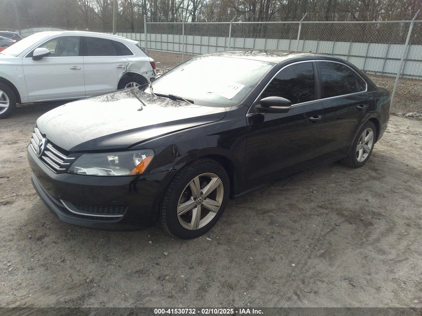 2013 VOLKSWAGEN PASSAT VIN: 1VWBH7A33DC126843