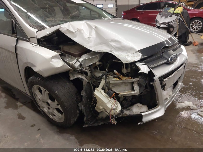 2012 FORD FOCUS VIN: 1FAHP3K24CL351422
