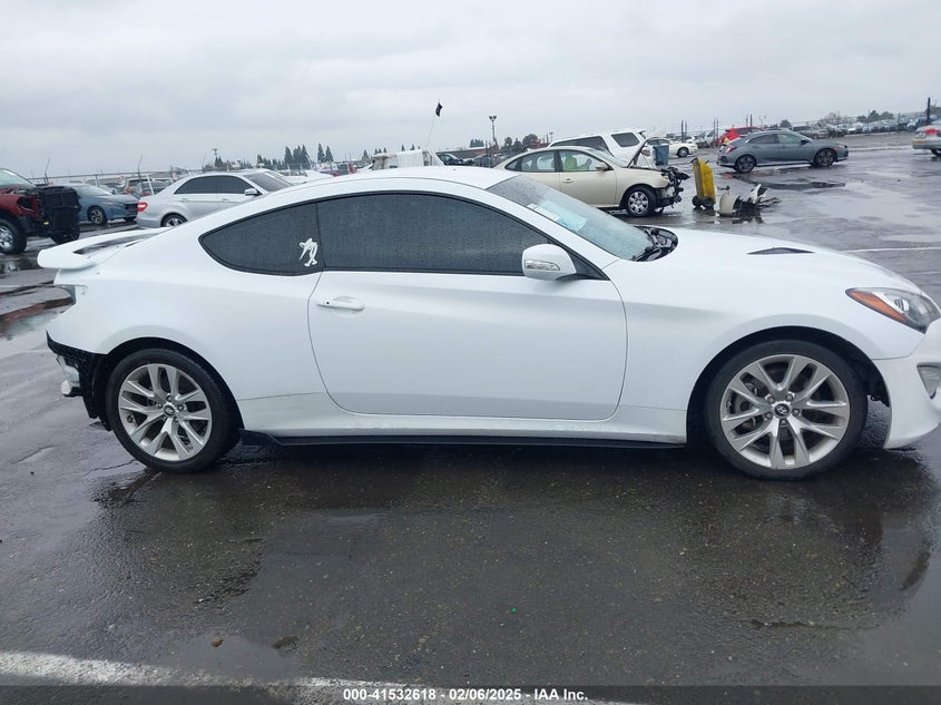 2016 HYUNDAI GENESIS 3.8 BASE - KMHHT6KJ5GU136593