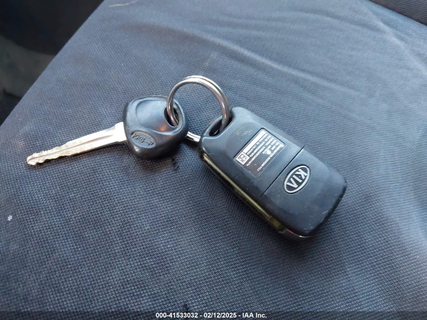 2012 KIA SOUL VIN: KNDJT2A67C7385160