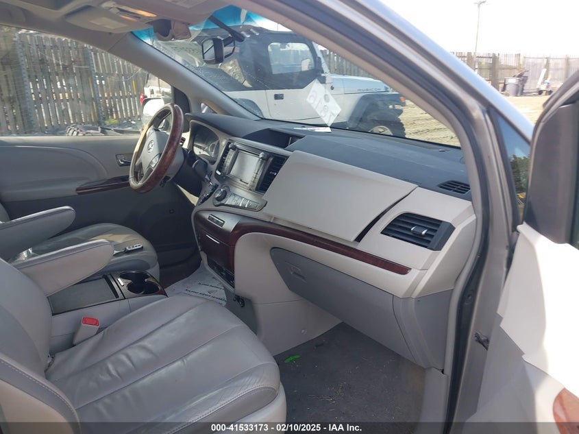 2011 TOYOTA SIENNA VIN: 5TDDK3DC0BS012604