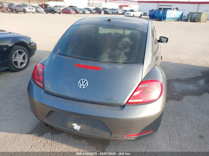 2013 VOLKSWAGEN BEETLE 2.5L ENTRY - 3VWFP7AT0DM644962