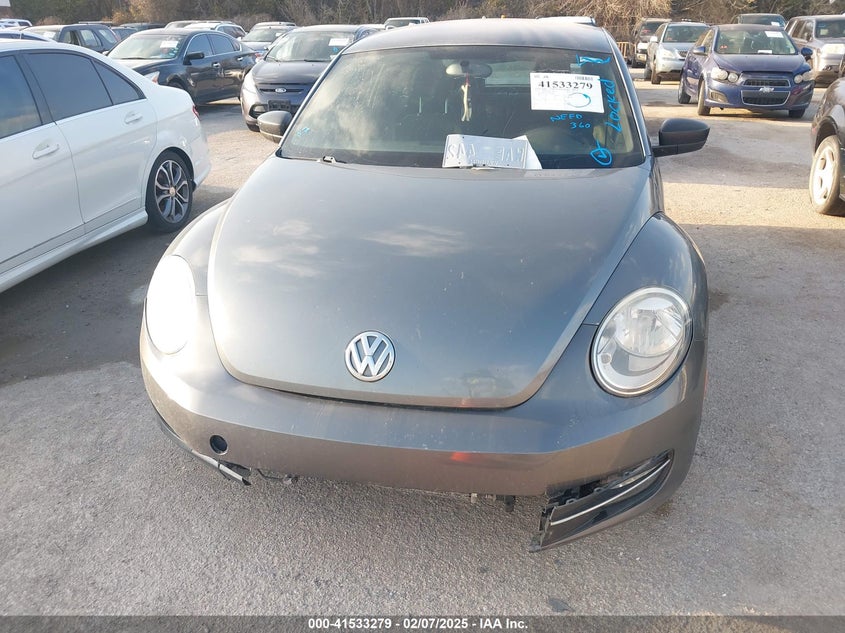 2013 VOLKSWAGEN BEETLE 2.5L ENTRY - 3VWFP7AT0DM644962
