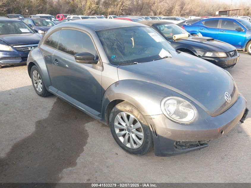 2013 VOLKSWAGEN BEETLE 2.5L ENTRY - 3VWFP7AT0DM644962