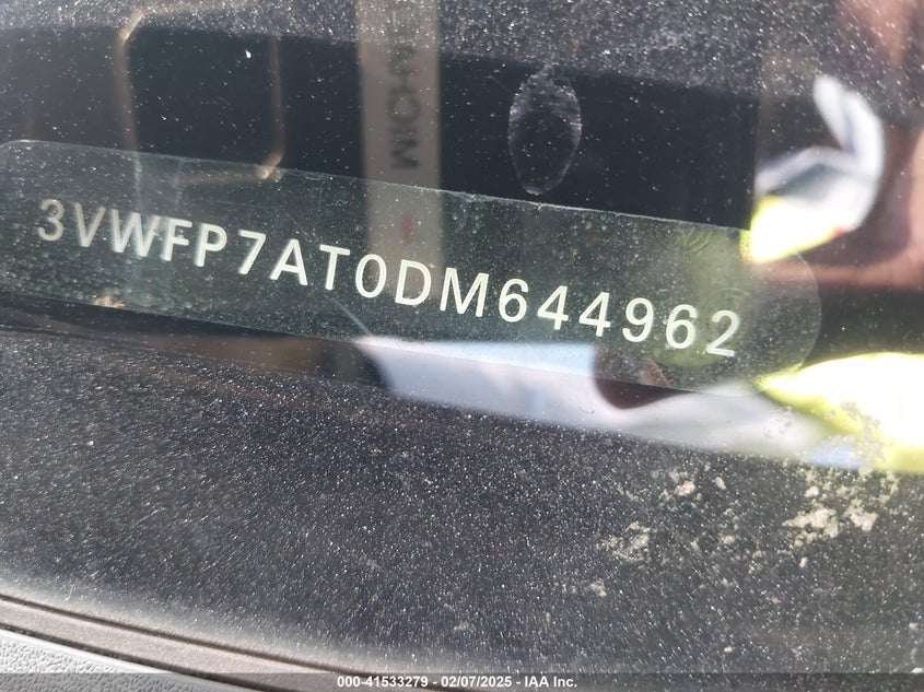 2013 VOLKSWAGEN BEETLE 2.5L ENTRY - 3VWFP7AT0DM644962