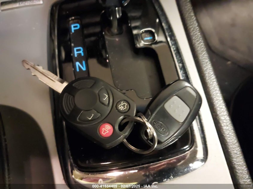 2011 FORD FUSION VIN: 3FAHP0DC5BR119884