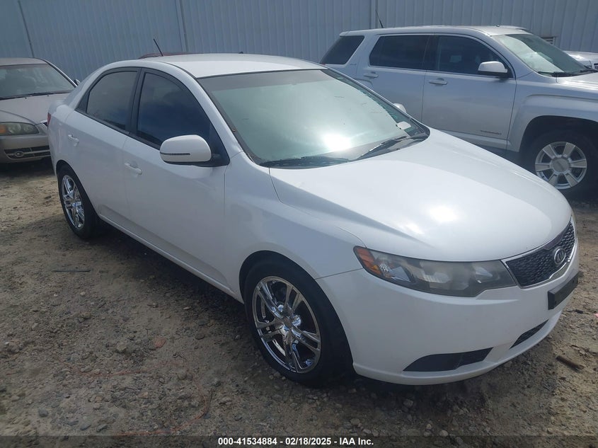 2011 KIA FORTE VIN: KNAFU4A28B5887419