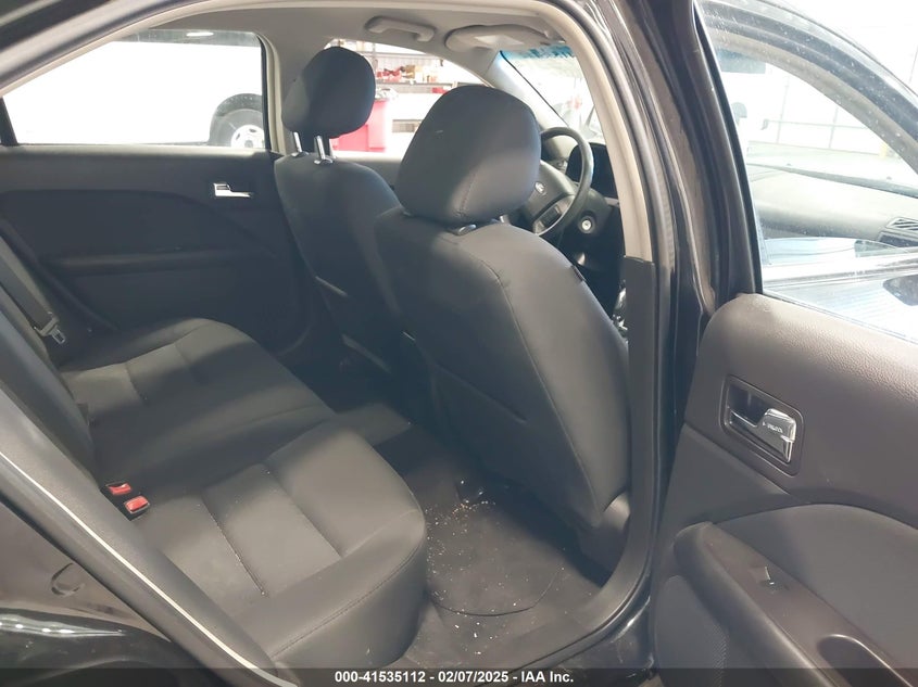 2011 Ford Fusion Se VIN: 3FAHP0HA9BR207992 Lot: 41535112