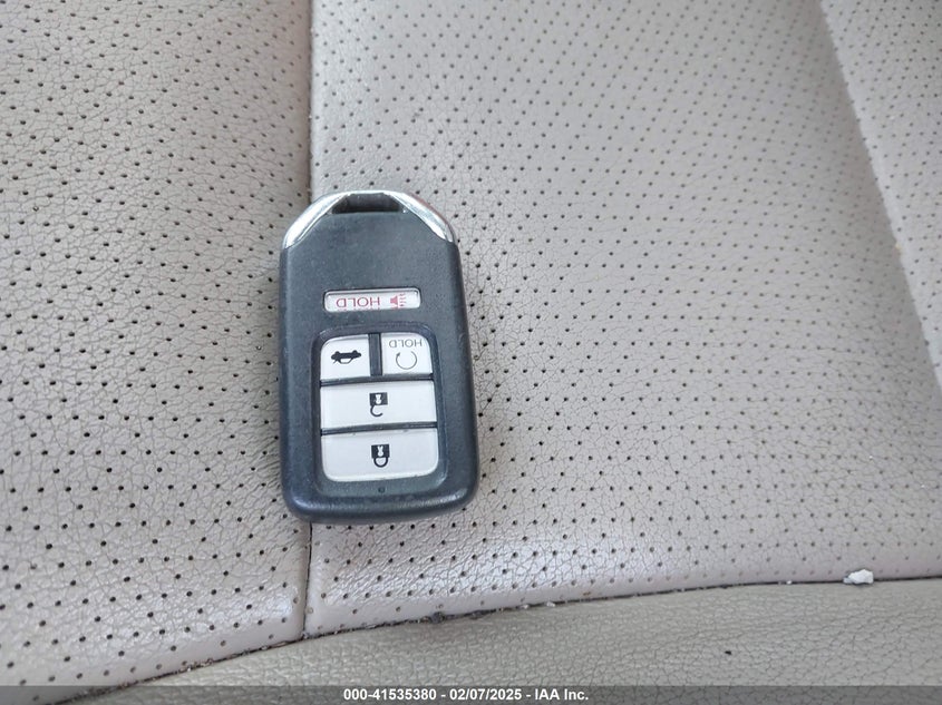 2016 HONDA ACCORD VIN: 1HGCR3F99GA034079