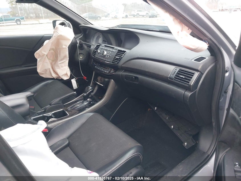 2016 HONDA ACCORD VIN: 1HGCR2F53GA058398