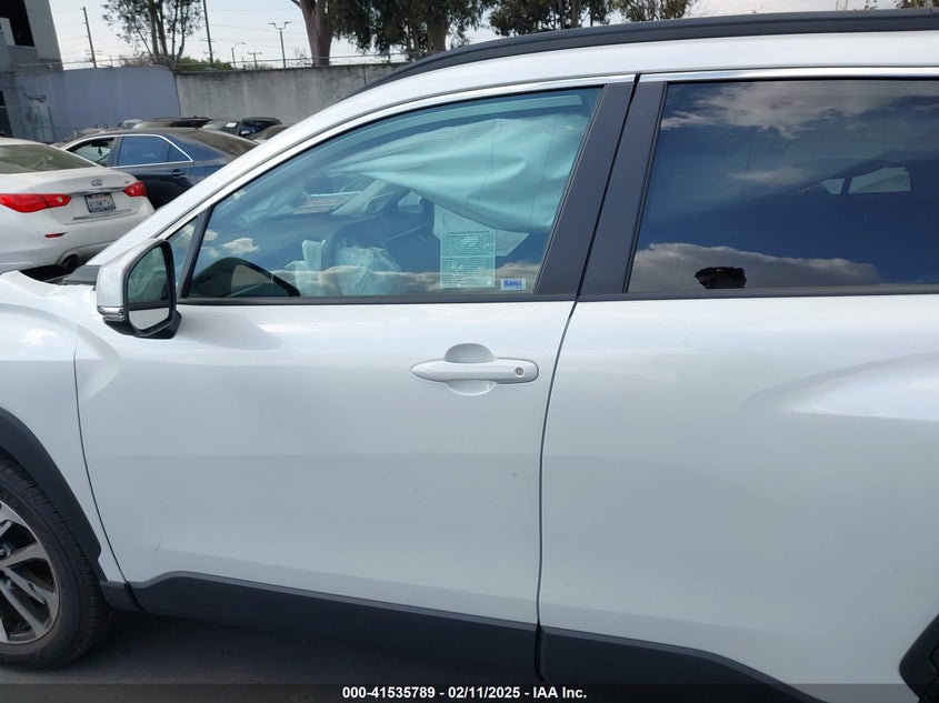 2024 TOYOTA COROLLA CROSS XLE - 7MUDAABG6RV091595