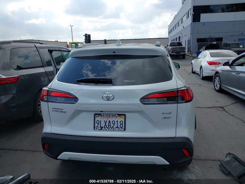 2024 TOYOTA COROLLA CROSS XLE - 7MUDAABG6RV091595