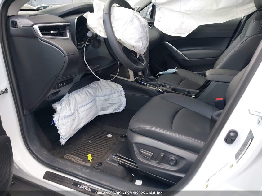 2024 TOYOTA COROLLA CROSS XLE - 7MUDAABG6RV091595