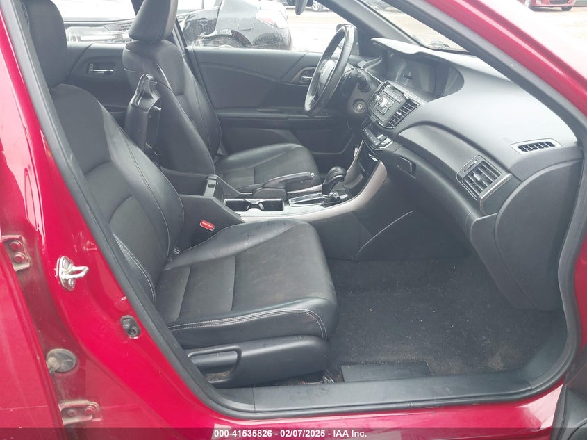 2017 HONDA ACCORD VIN: 1HGCR2F56HA134603