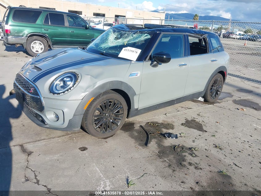 2020 MINI CLUBMAN VIN: WMWLV7C0XL2M49016