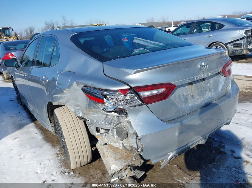 2018 TOYOTA CAMRY VIN: 4T1B61HK3JU027783