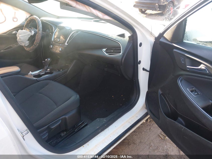 2017 CHEVROLET MALIBU VIN: 1G1ZE5ST1HF137785