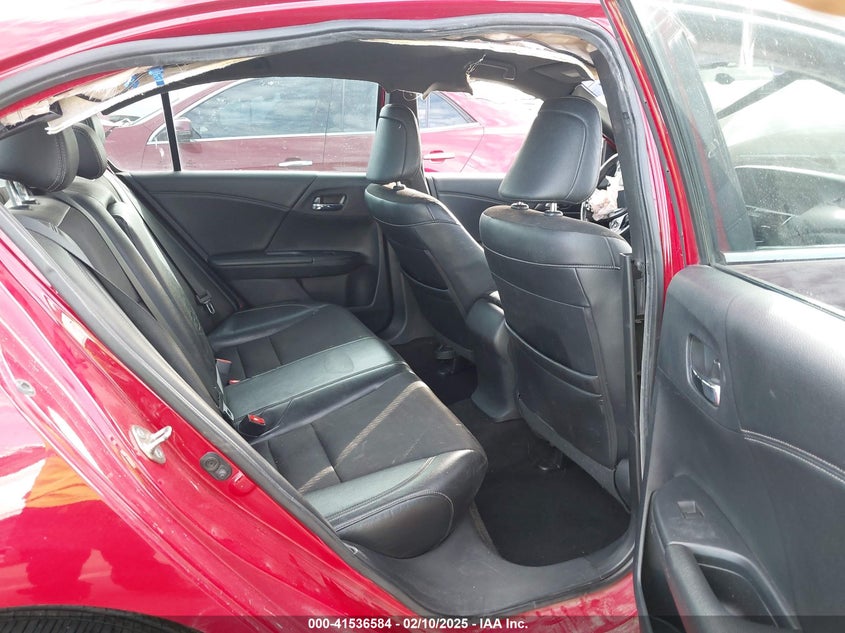 2016 HONDA ACCORD VIN: 1HGCR2F56GA182519