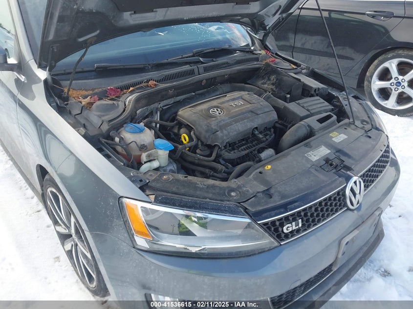 2014 VOLKSWAGEN JETTA GLI - 3VW5T7AJ0EM371545