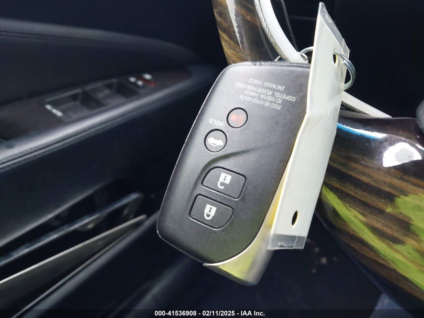 2014 LEXUS LS 460 VIN: JTHBL5EF9E5126828