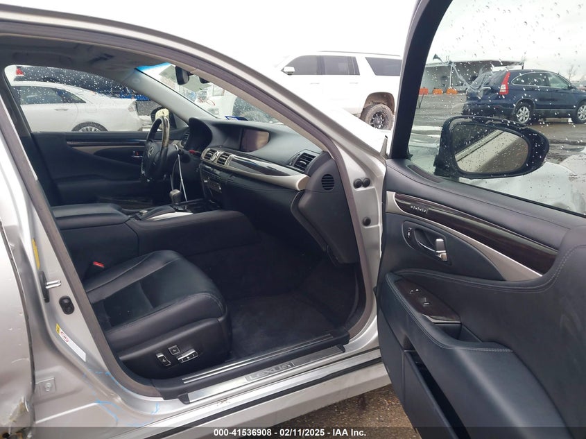 2014 LEXUS LS 460 VIN: JTHBL5EF9E5126828