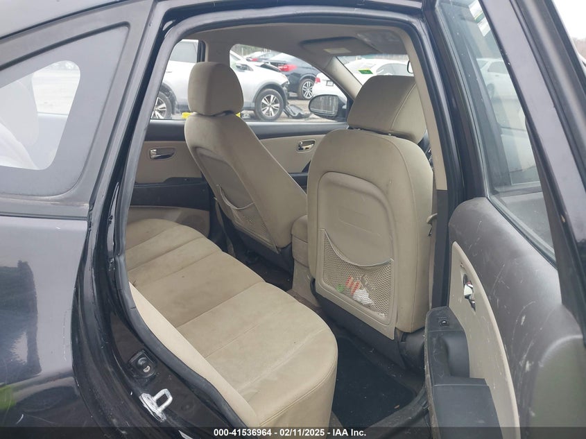 2010 HYUNDAI ELANTRA VIN: KMHDU4AD3AU085422