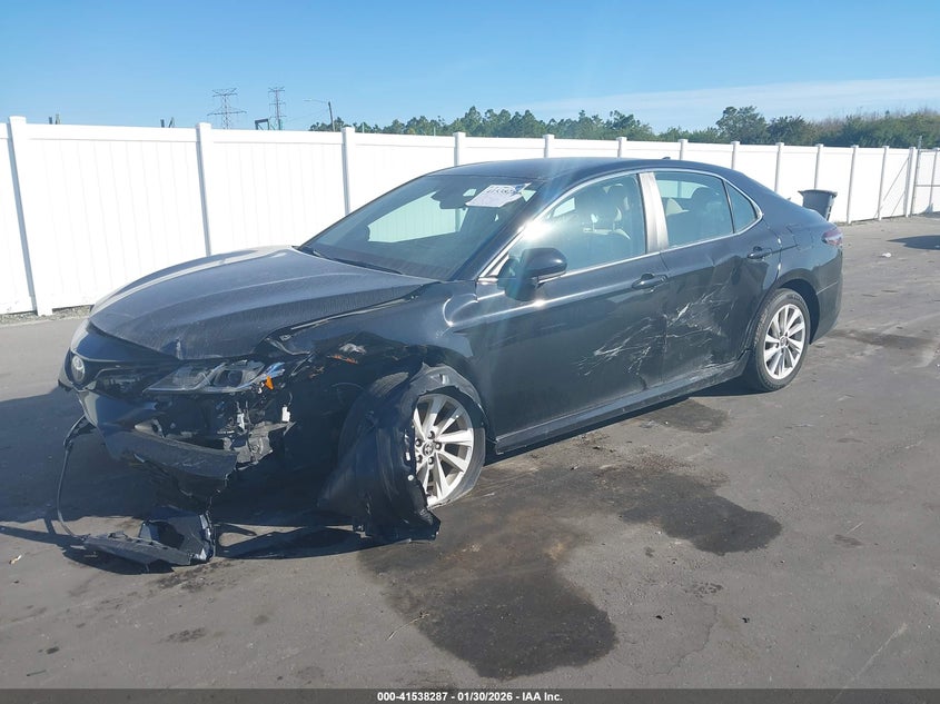 2022 Toyota Camry Le