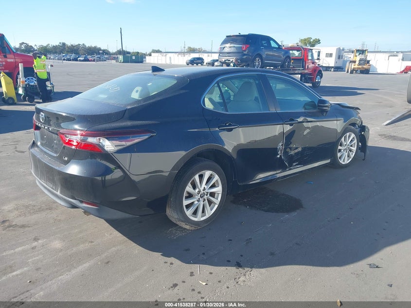 2022 Toyota Camry Le