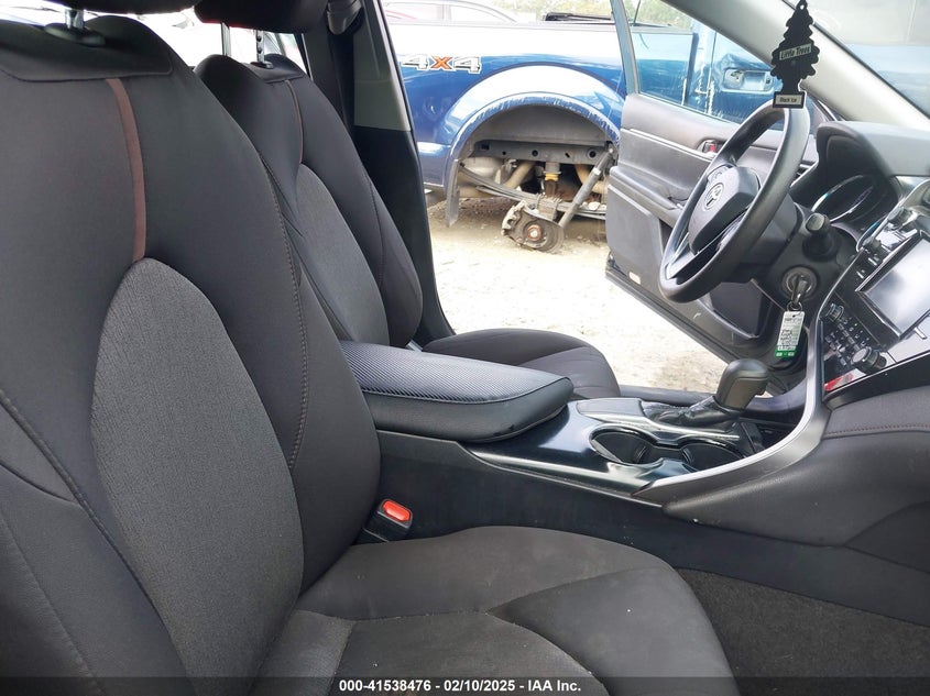 2019 TOYOTA CAMRY VIN: 4T1B11HK2KU793908