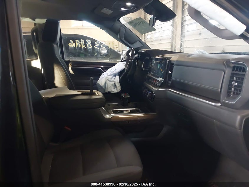 2022 CHEVROLET SILVERADO VIN: 1GCUDDED8NZ537551