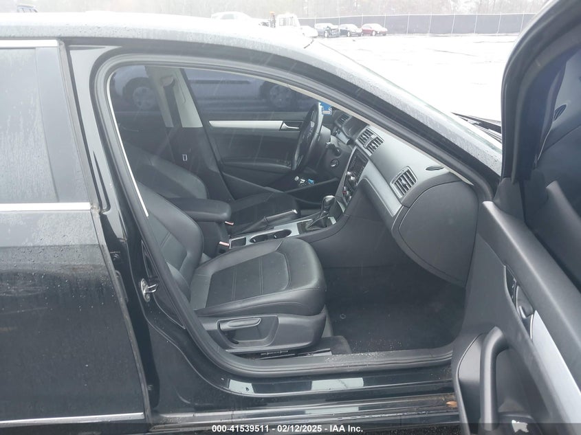 2013 VOLKSWAGEN PASSAT VIN: 1VWBN7A3XDC136844