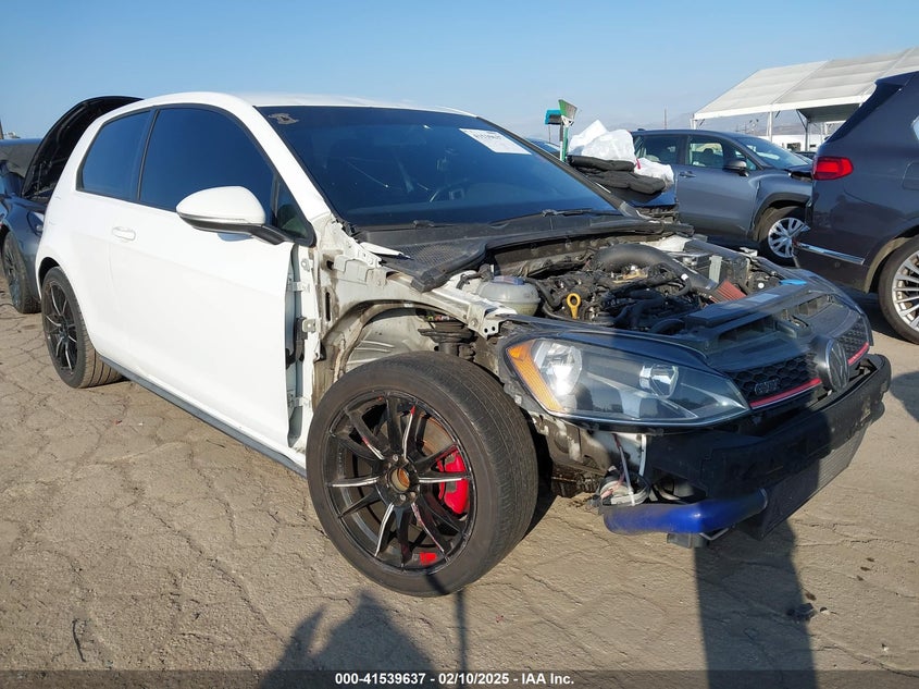 2015 VOLKSWAGEN GOLF GTI 2.0T S 2-DOOR - 3VWTT7AU7FM079300