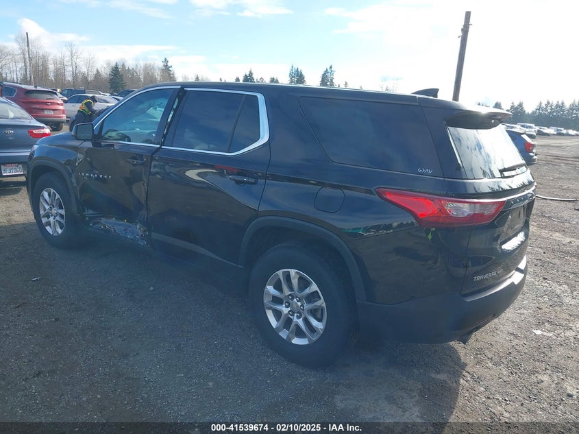 2018 CHEVROLET TRAVERSE LS - 1GNEVFKWXJJ182952