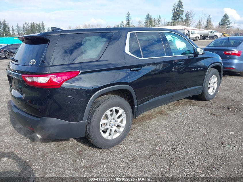 2018 CHEVROLET TRAVERSE LS - 1GNEVFKWXJJ182952
