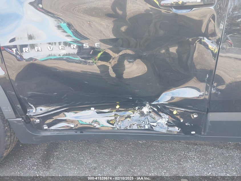 2018 CHEVROLET TRAVERSE LS - 1GNEVFKWXJJ182952