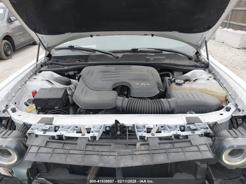 2019 DODGE CHALLENGER VIN: 2C3CDZAG0KH699912