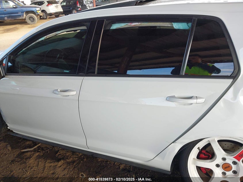 2016 VOLKSWAGEN GOLF GTI AUTOBAHN W/PERFORMANCE PACKAGE 4-DOOR - 3VW447AU1GM022822