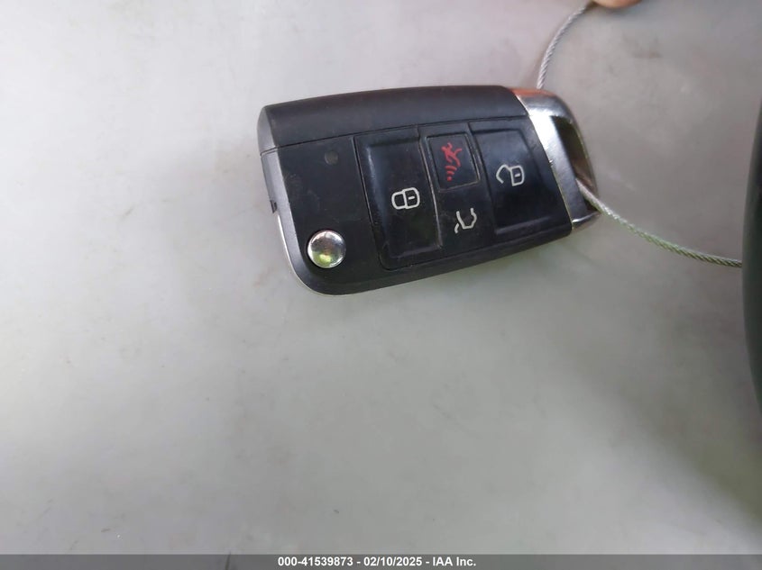 2016 VOLKSWAGEN GOLF GTI AUTOBAHN W/PERFORMANCE PACKAGE 4-DOOR - 3VW447AU1GM022822