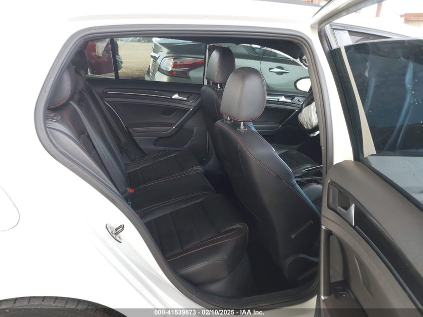 2016 VOLKSWAGEN GOLF GTI AUTOBAHN W/PERFORMANCE PACKAGE 4-DOOR - 3VW447AU1GM022822