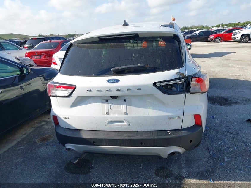 VIN 1FMCU0G67LUB73986 2020 FORD ESCAPE SE